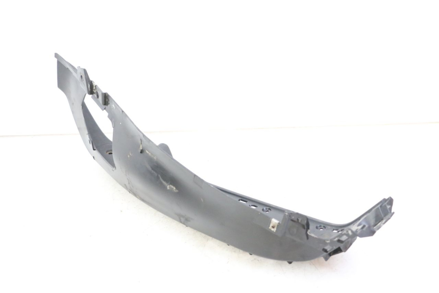 photo de PATA DE PIE IZQUIERDA PIAGGIO X8 125 (2004 - 2007)