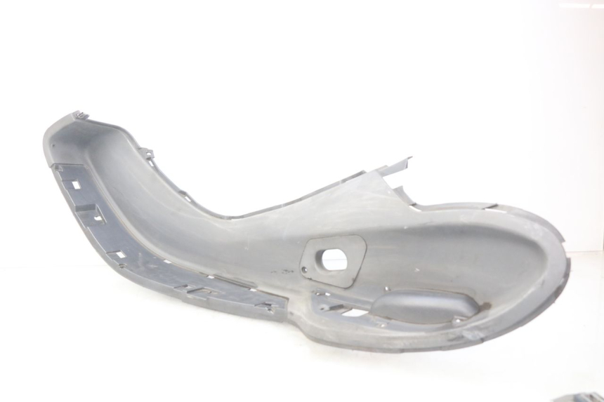 photo de PATA DE APOYO IZQUIERDA PIAGGIO X9 EVOLUTION 500 (2003 - 2005)