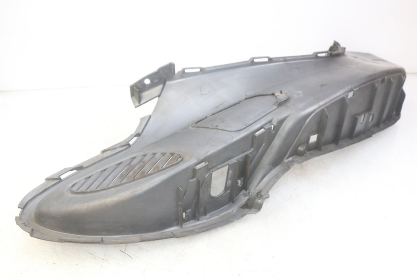 photo de PATA DE PIE IZQUIERDA PIAGGIO X9 EVOLUTION 250 (2003 - 2007)