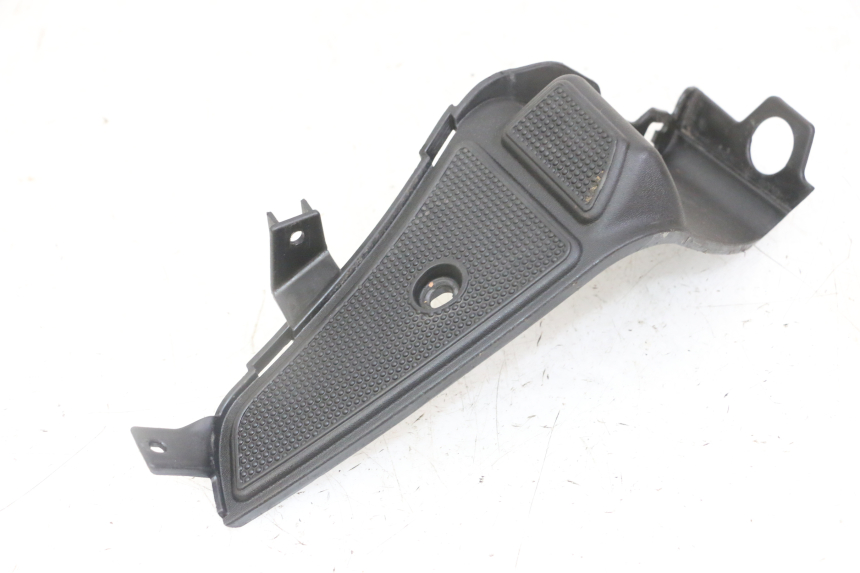 photo de TAPA REPOSAPIES IZQUIERDA GILERA RUNNER SL 50 (2006 - 2009)