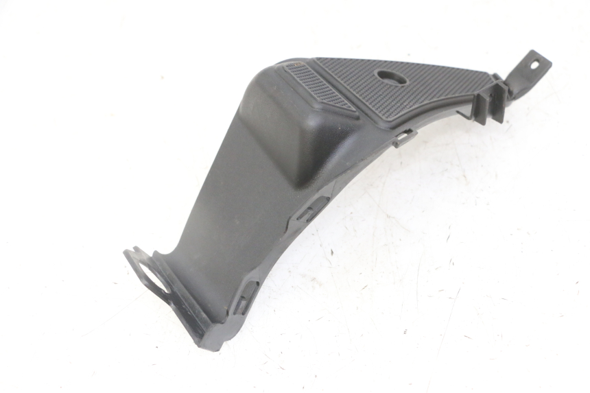 photo de TAPA REPOSAPIES IZQUIERDA GILERA RUNNER SL 50 (2006 - 2009)