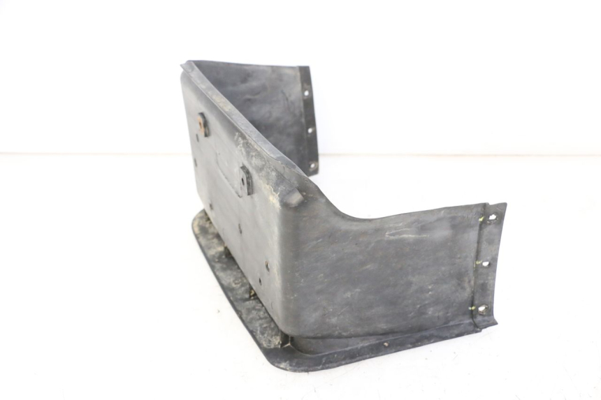 photo de TAPA REPOSAPIES IZQUIERDA HYTRACK S 150 (2003 - 2011)