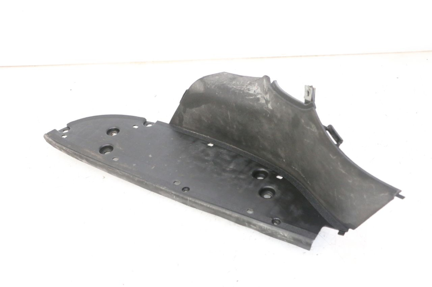 photo de TAPA REPOSAPIES IZQUIERDA APRILIA SCARABEO GT TOURING 125 (1999 - 2005)