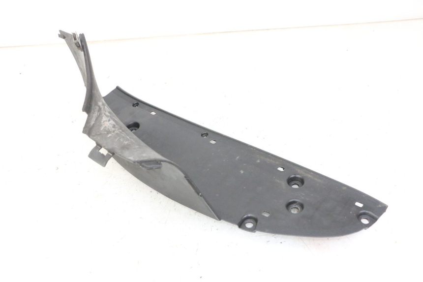 photo de TAPA REPOSAPIES IZQUIERDA APRILIA SCARABEO GT TOURING 125 (1999 - 2005)