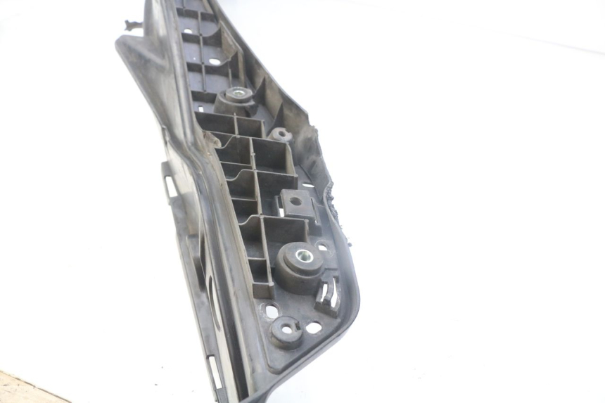 photo de PATA DE APOYO IZQUIERDA SUZUKI AN BURGMAN 400 (2006 - 2010)