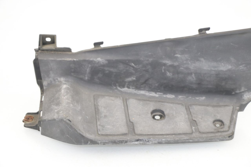 photo de PATA DE PIE IZQUIERDA SUZUKI BURGMAN 125 (2007 - 2014)