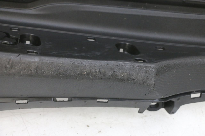 photo de TAPA REPOSAPIES IZQUIERDA YAMAHA TRICITY 300 (2020 - 2024) - Foto de producto adicional