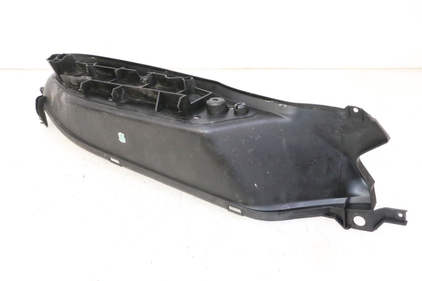 photo de TAPA REPOSAPIES IZQUIERDA YAMAHA X-CITY XCITY 125 (2007 - 2008)