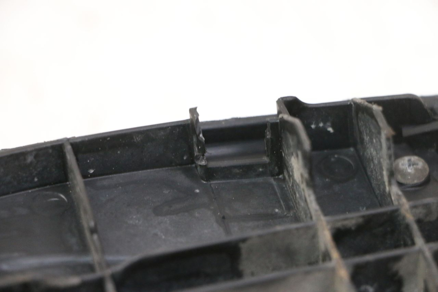 photo de TAPA REPOSAPIES IZQUIERDA HONDA X8R 50 (1998 - 2003)