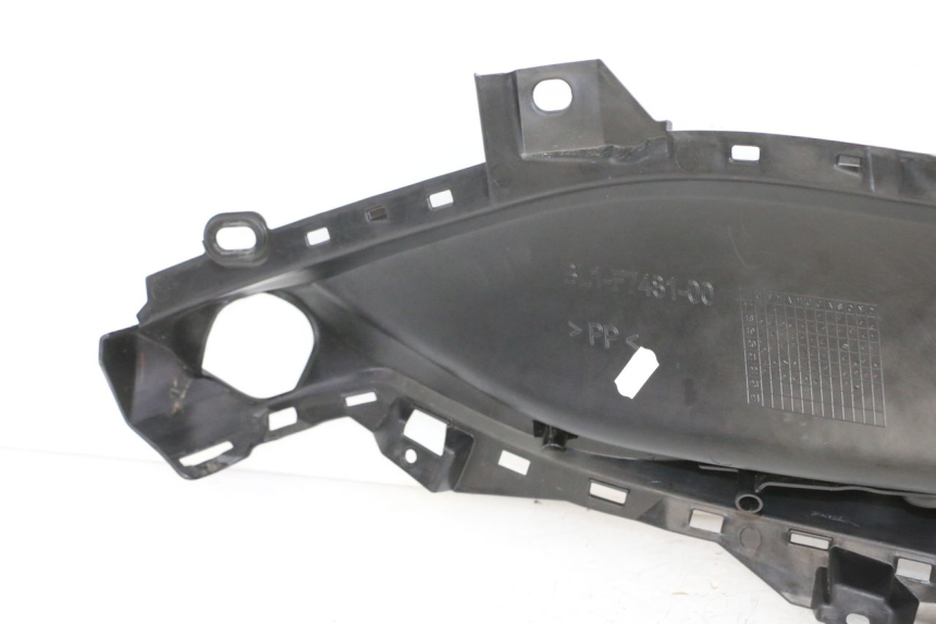 photo de TAPA REPOSAPIES IZQUIERDA YAMAHA XMAX X-MAX 125 (2021 - 2025)