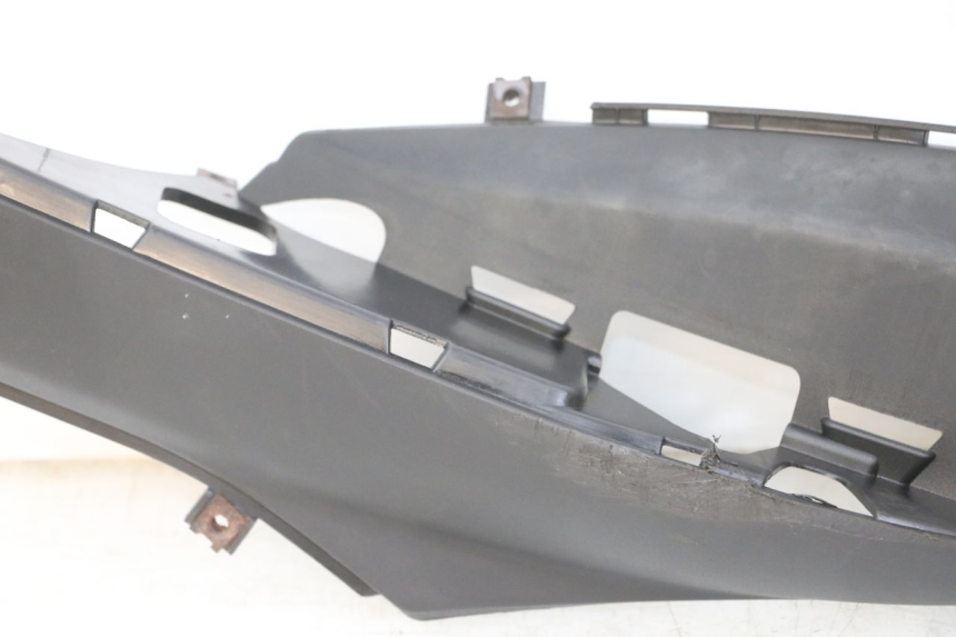 photo de TAPA REPOSAPIES IZQUIERDA YAMAHA NEO'S NEOS 2T EASY 50 (2013 - 2016)