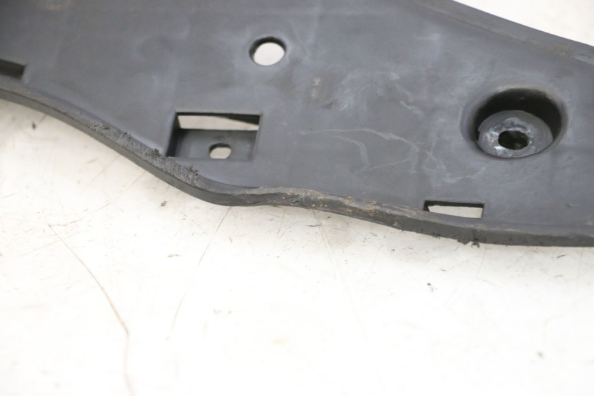 photo de TAPA REPOSAPIES DAELIM HISTORY 125 (2001 - 2002)