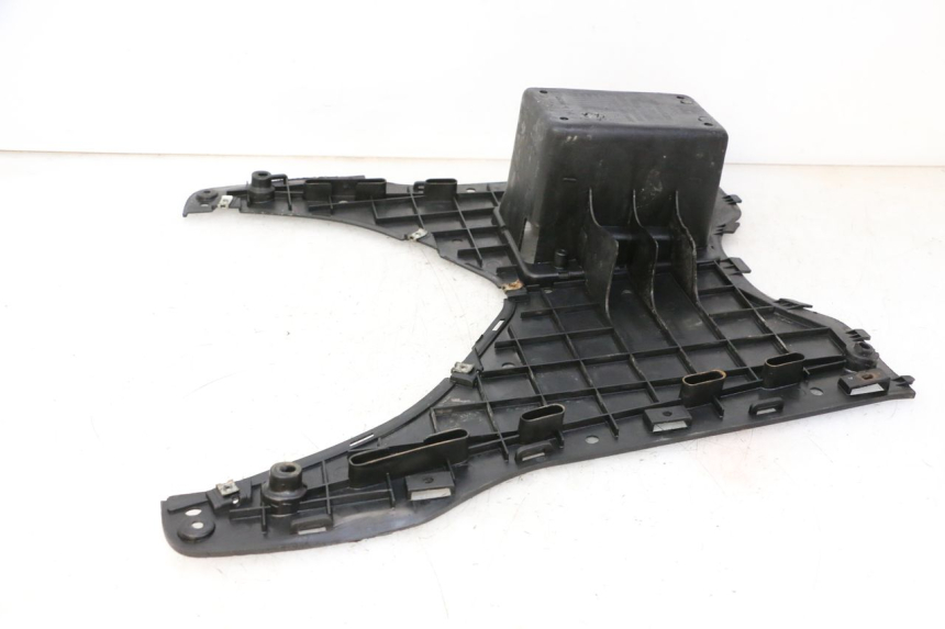 photo de TAPA REPOSAPIES DAELIM HISTORY 125 (2001 - 2002)