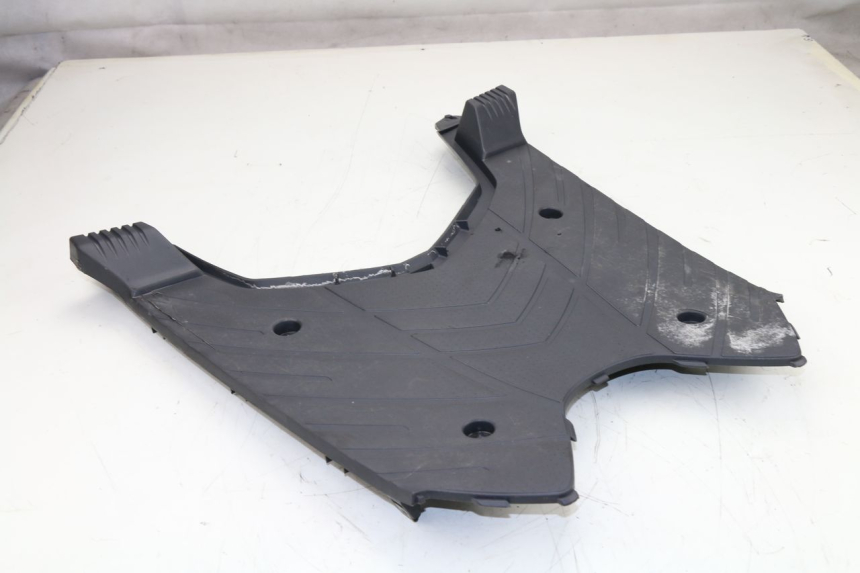 photo de TAPA REPOSAPIES HONDA SCV LEAD 100 (2003 - 2007)