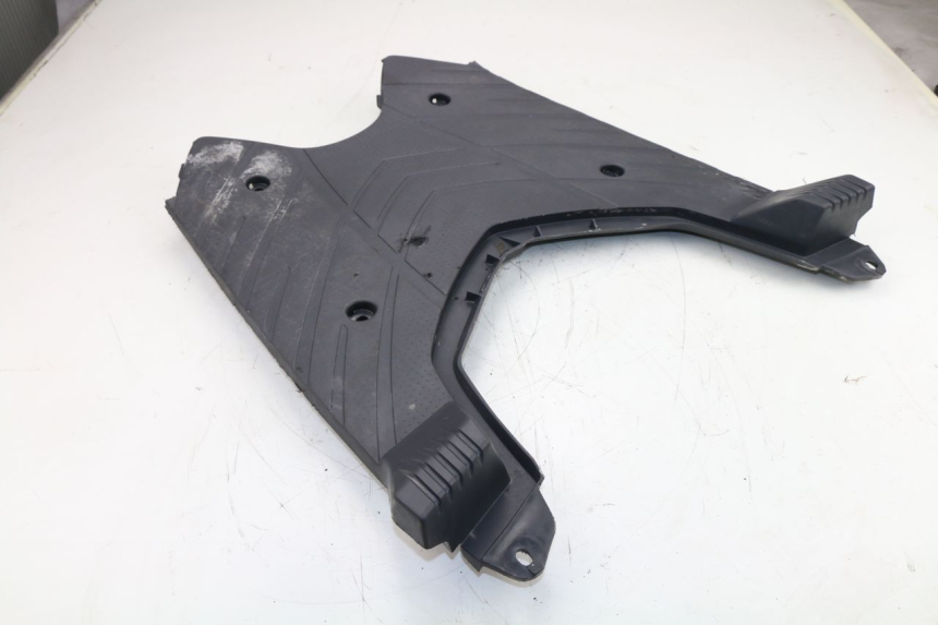 photo de TAPA REPOSAPIES HONDA SCV LEAD 100 (2003 - 2007)