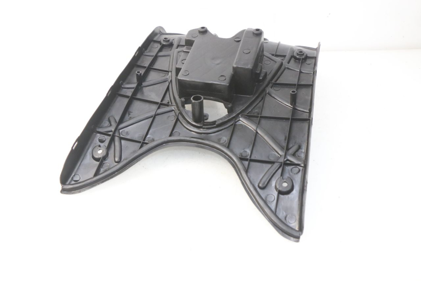 photo de TAPA REPOSAPIES KEEWAY HURRICANE 50 (2006 - 2019)