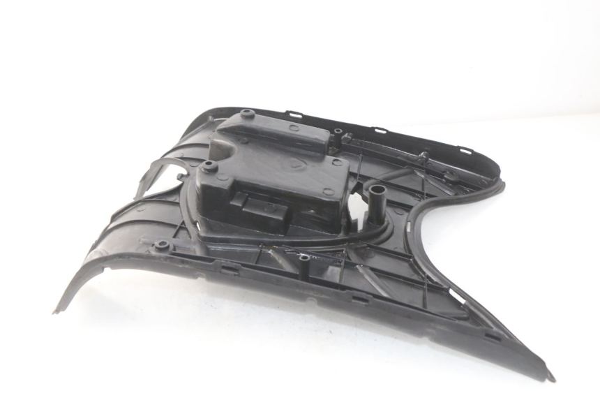 photo de TAPA REPOSAPIES KEEWAY HURRICANE 50 (2006 - 2019)