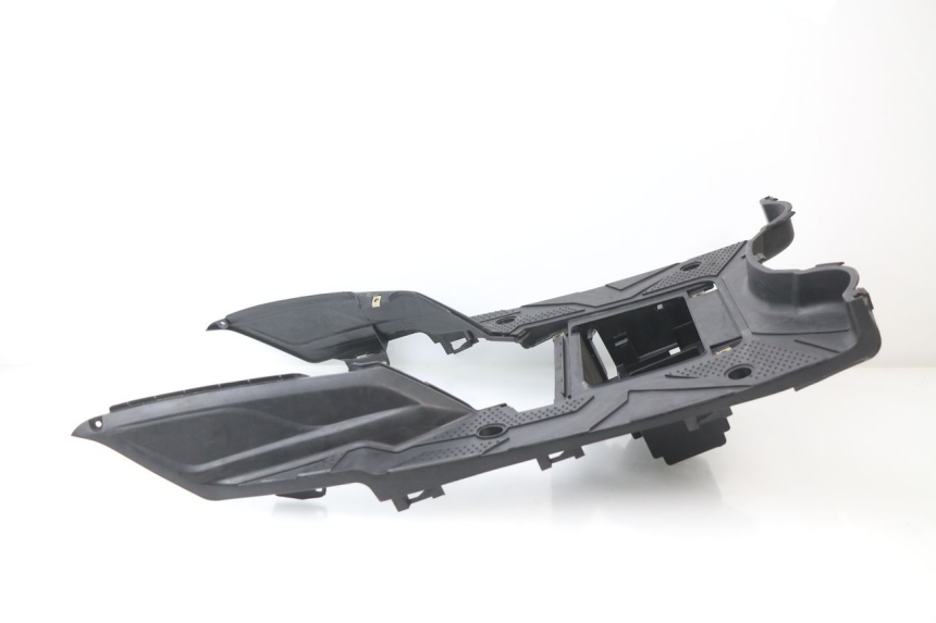 photo de TAPA REPOSAPIES SYM JET 4 50 (2010 - 2014) - Marcados y referencias originales