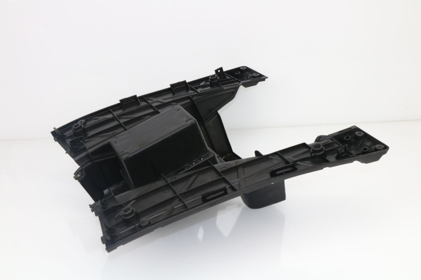 photo de TAPA REPOSAPIES ZNEN JET R 50 (2012 - 2018)
