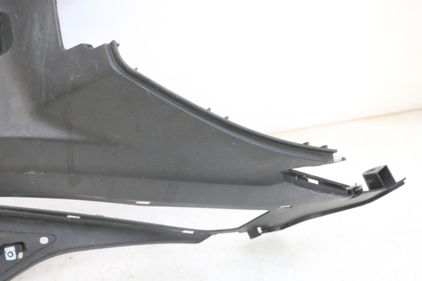 photo de TAPA REPOSAPIES SYM JOYMAX 125 (2010 - 2017)