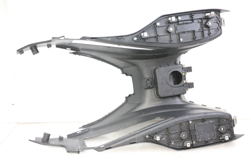 photo de TAPA REPOSAPIES SYM JOYMAX 125 (2010 - 2017)