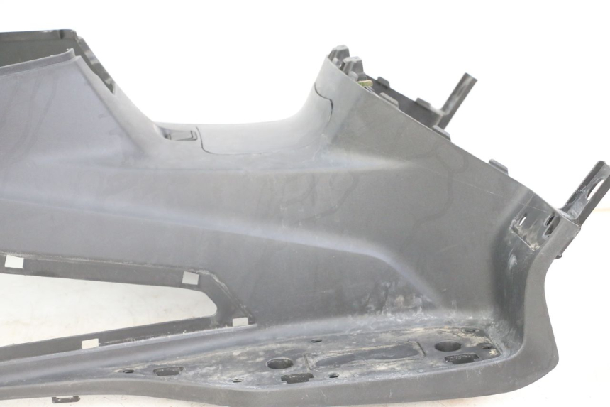 photo de TAPA REPOSAPIES SYM JOYMAX 125 (2010 - 2017)