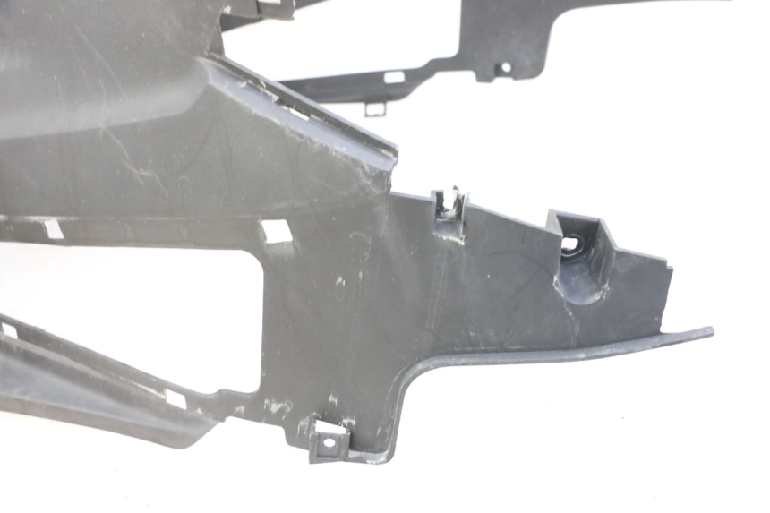 photo de TAPA REPOSAPIES SYM JOYMAX 125 (2010 - 2017)