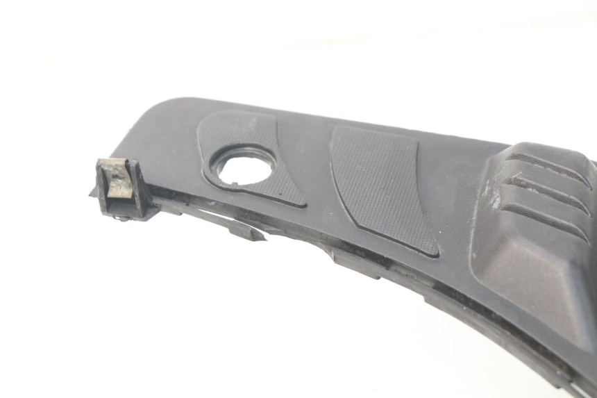 photo de TAPA REPOSAPIES KEEWAY PIXEL 50 (2008 - 2011)