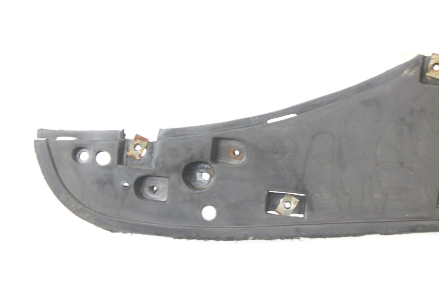 photo de TAPA REPOSAPIES KINROAD XT T-8 125 (2006 - 2006)