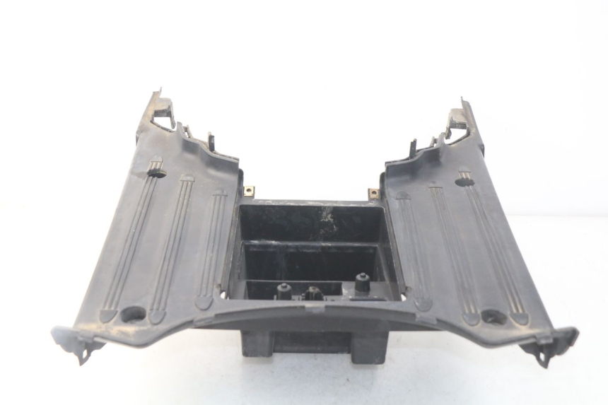 photo de TAPA REPOSAPIES KYMCO LIKE 4T 50 (2009 - 2018)