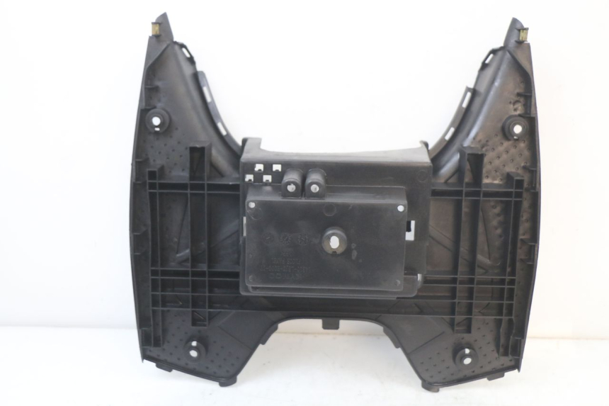 photo de TAPA REPOSAPIES KYMCO SUPER 8 125 (2008 - 2015)