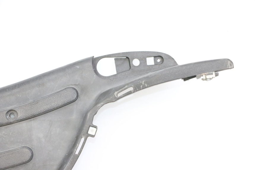photo de TAPA REPOSAPIES PIAGGIO LIBERTY 4T 50 (2009 - 2015)