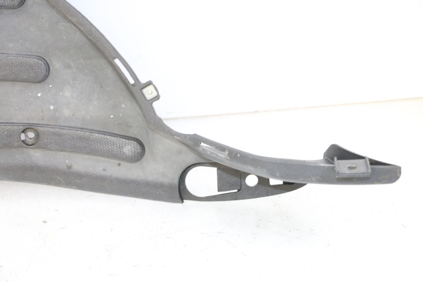 photo de TAPA REPOSAPIES PIAGGIO LIBERTY 4T 50 (2009 - 2015)