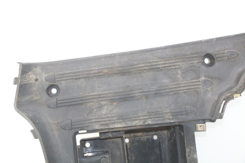 photo de TAPA REPOSAPIES KYMCO LIKE 2T 50 (2009 - 2018)