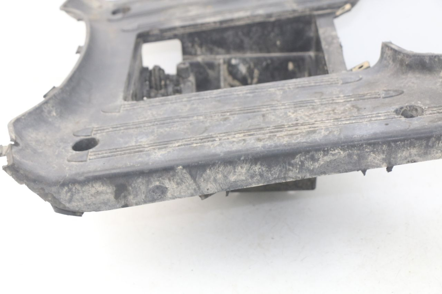 photo de TAPA REPOSAPIES KYMCO LIKE 2T 50 (2009 - 2018)