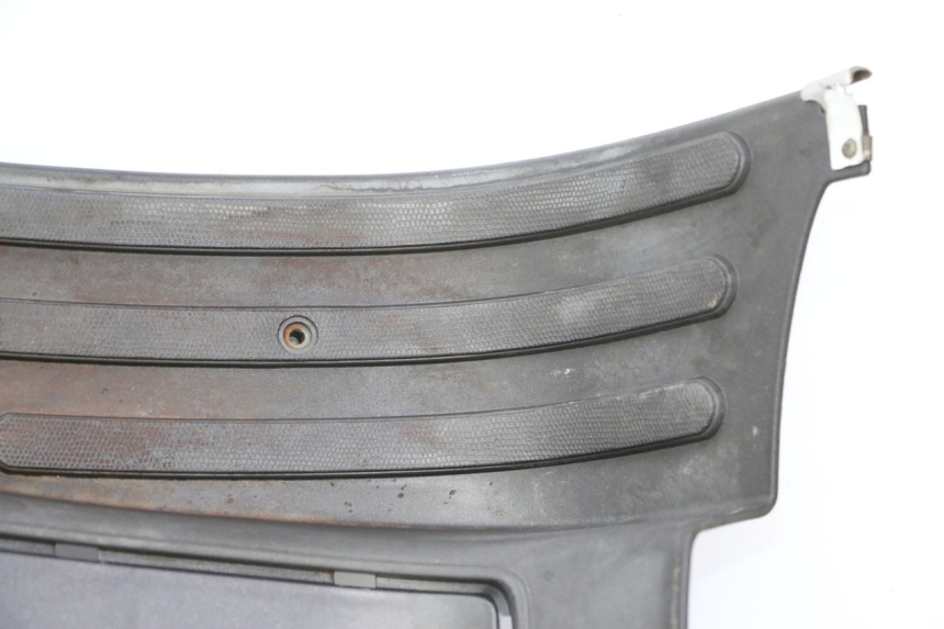 photo de TAPA REPOSAPIES PIAGGIO LXV 4T 50 (2009 - 2013)