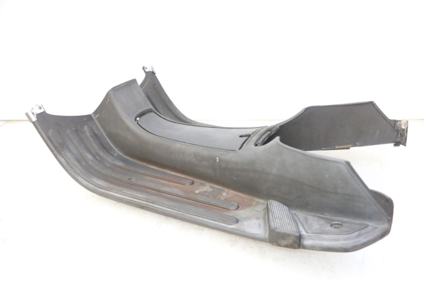 photo de TAPA REPOSAPIES PIAGGIO LXV 4T 50 (2009 - 2013)