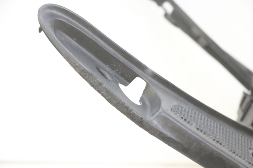 photo de TAPA REPOSAPIES YAMAHA NEOS NEO'S 4T 50 (2008 - 2016) - Otra vista del artículo