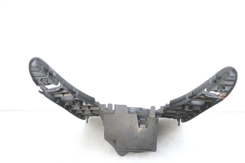 photo de TAPA REPOSAPIES YAMAHA NEOS NEO'S 4T 50 (2008 - 2016) - Características distintivas