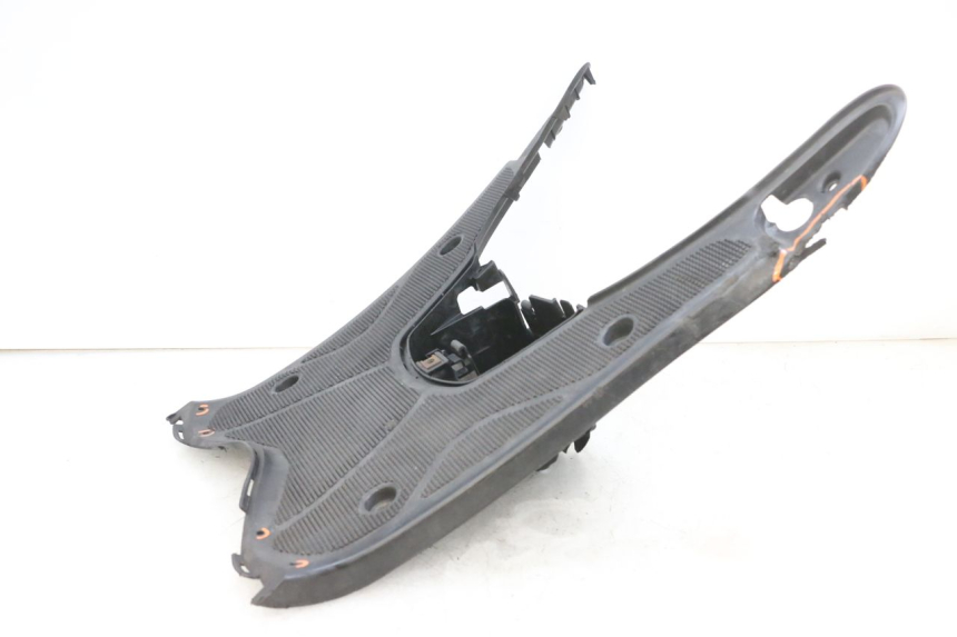 photo de TAPA REPOSAPIES YAMAHA NEOS NEO'S 4T 50 (2008 - 2016) - Primer plano de alta resolución