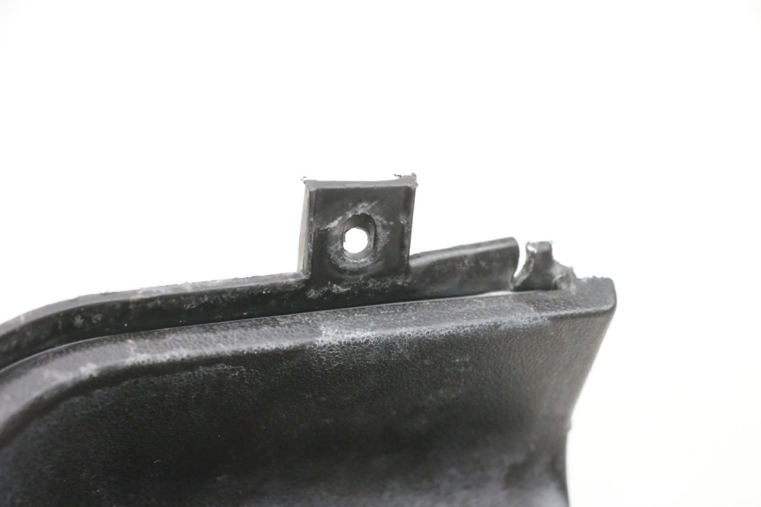 photo de TAPA REPOSAPIES PIAGGIO NEW TYPHOON 50 (2018 - 2021) - Detalle de la pieza