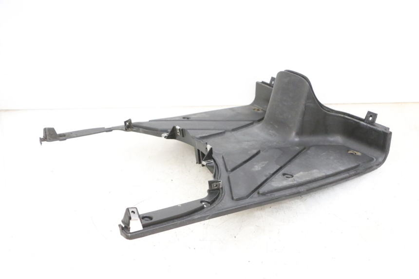 photo de TAPA REPOSAPIES PIAGGIO NEW TYPHOON 50 (2018 - 2021) - Estado de la superficie y material