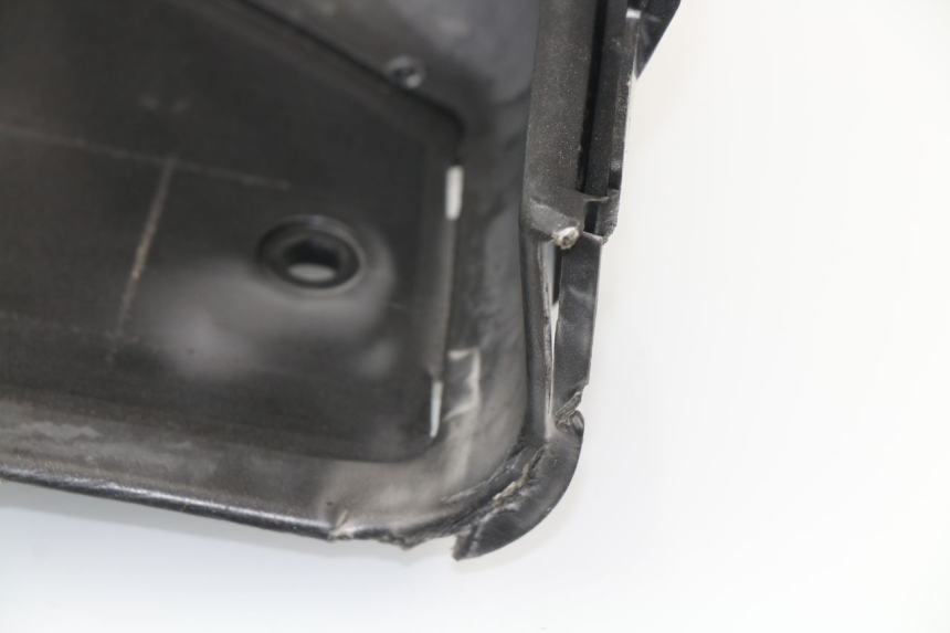 photo de TAPA REPOSAPIES PIAGGIO NEW TYPHOON 50 (2010 - 2017)