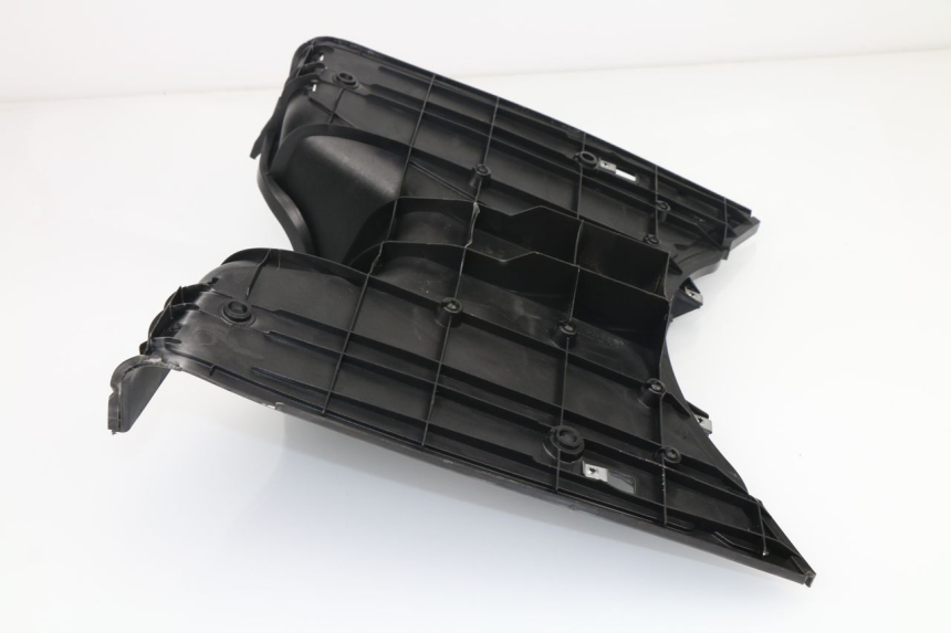 photo de TAPA REPOSAPIES PIAGGIO NEW TYPHOON 50 (2010 - 2017)