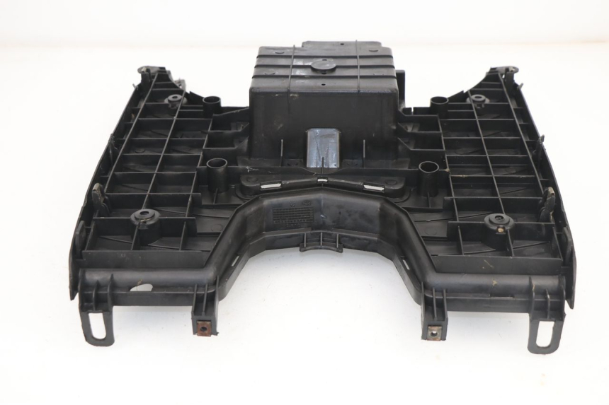 photo de TAPA REPOSAPIES KEEWAY OUTLOOK 125 (2007 - 2013)