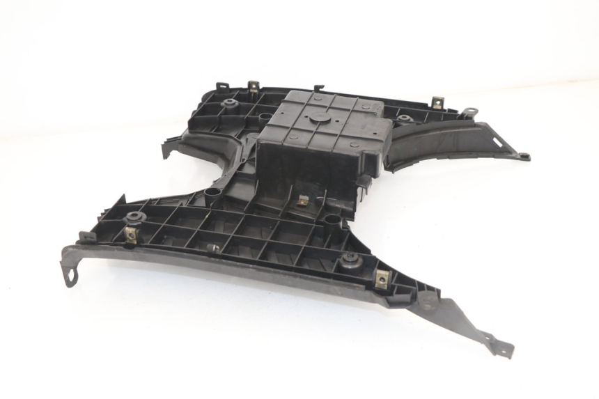 photo de TAPA REPOSAPIES KEEWAY OUTLOOK 125 (2007 - 2013)