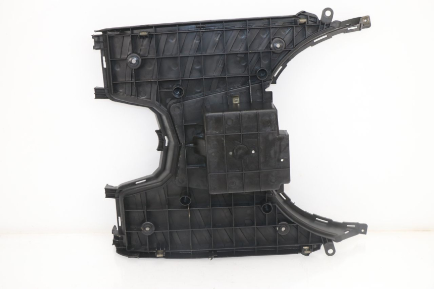 photo de TAPA REPOSAPIES KEEWAY OUTLOOK 125 (2007 - 2013)