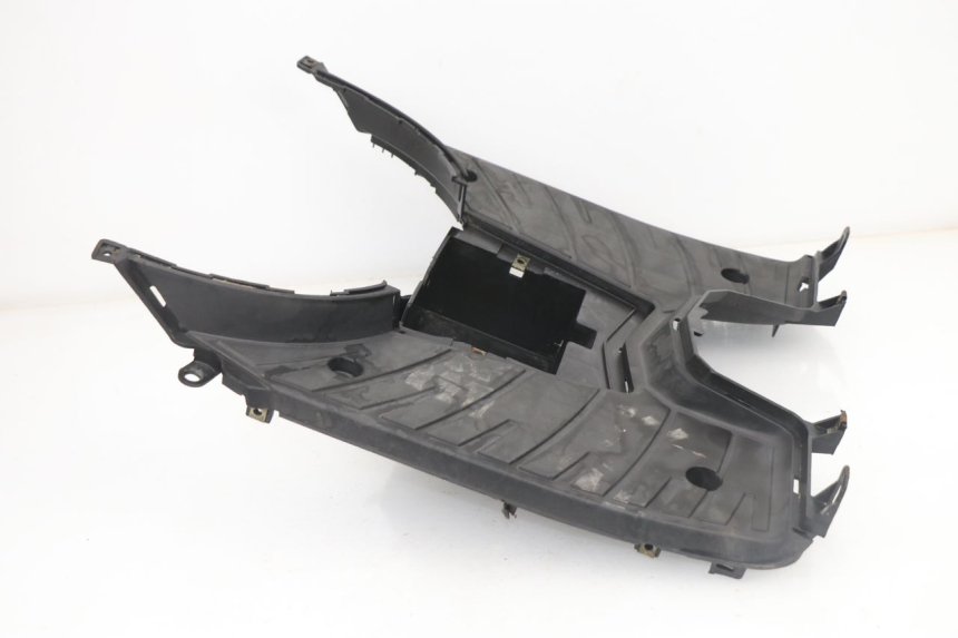 photo de TAPA REPOSAPIES KEEWAY OUTLOOK 125 (2007 - 2013)