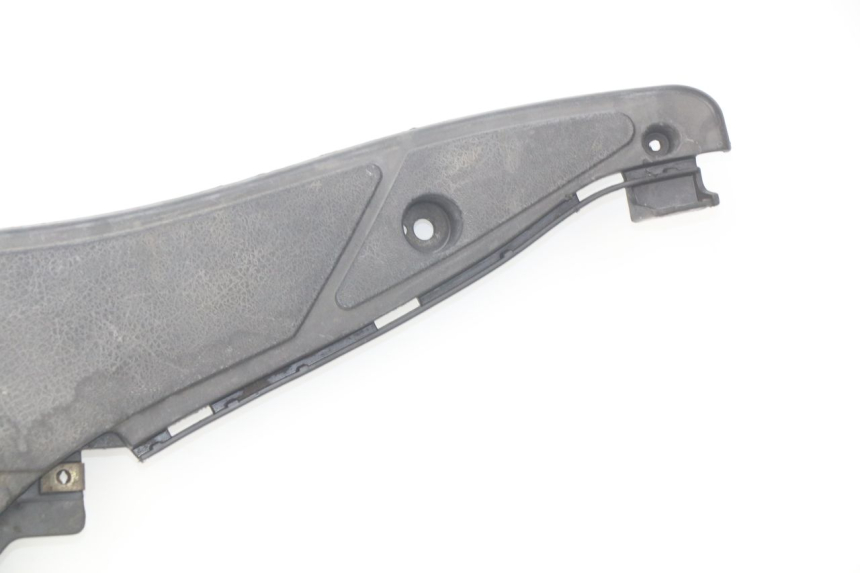 photo de ESTRIBO KYMCO PEOPLE 250 (2004 - 2008) - Características distintivas