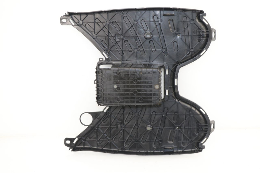 photo de TAPA REPOSAPIES PEUGEOT STREETZONE 2T 50 (2014 - 2019)